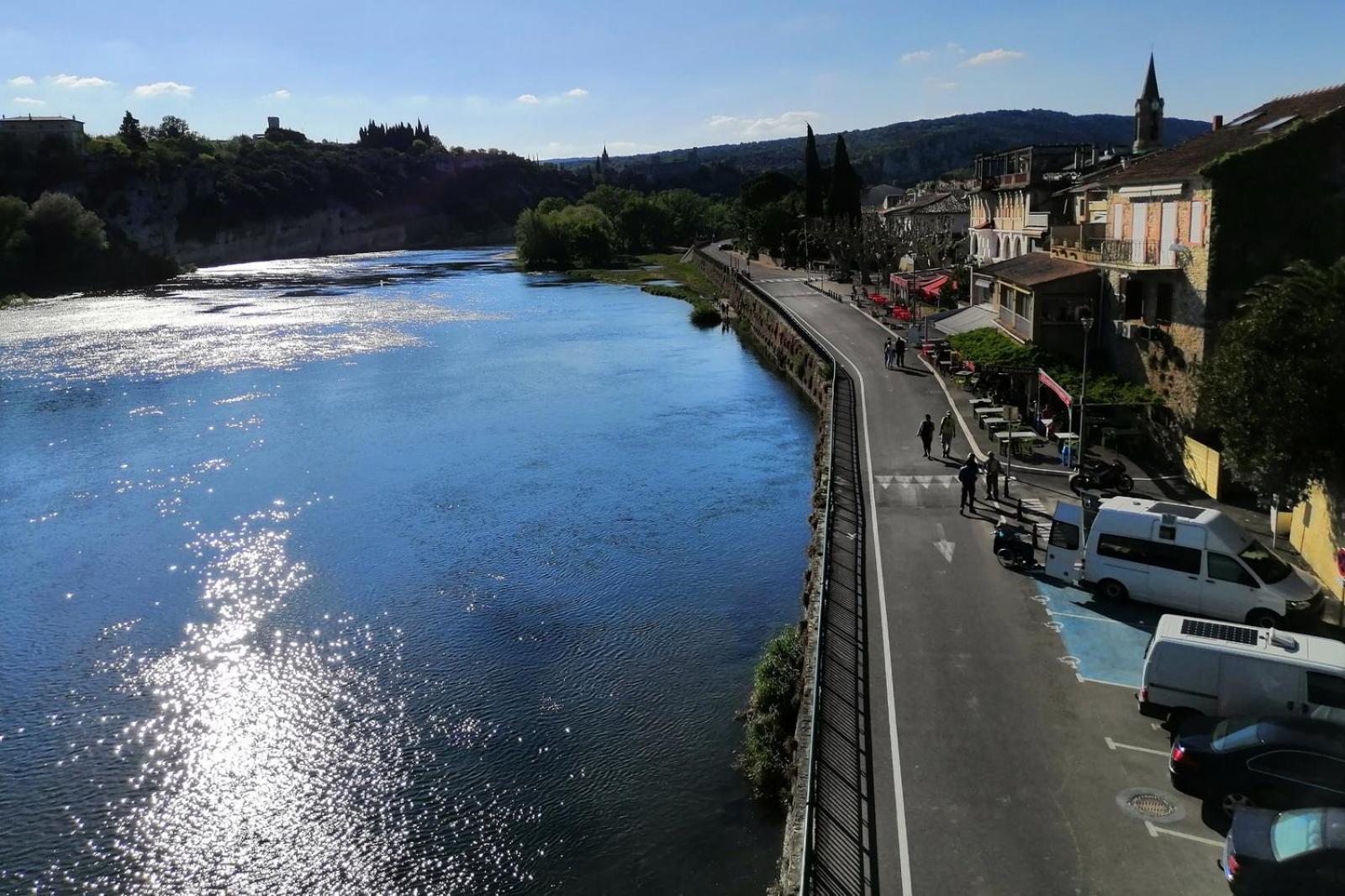 Superbe Appartement Dans Residence Avec Piscine Saint-Martin-dʼArdèche Exterior foto